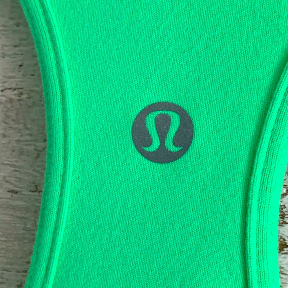 Lululemon green top. Fits like a large.